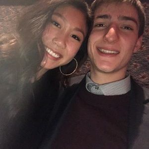 Meet your Posher, Sidney